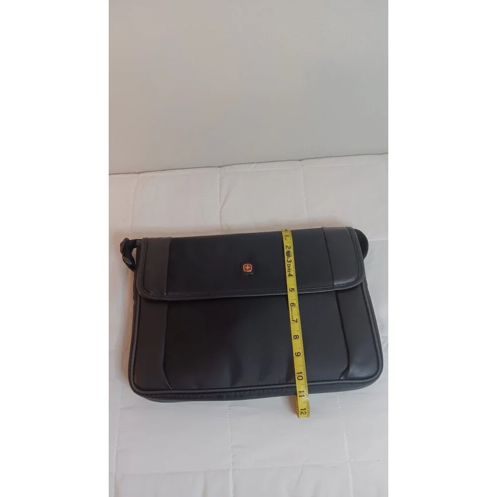 Swiss Gear Black Messenger Bag Laptop Tote